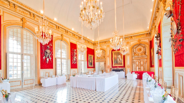 640x360 Grand Drawing Room