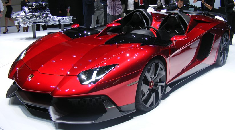 824x457 Lamborghini Aventador J