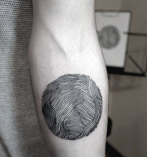 498x534 75 Line Tattoos For Men