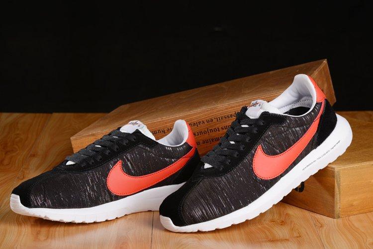 750x500 Nike Roshe Drawing