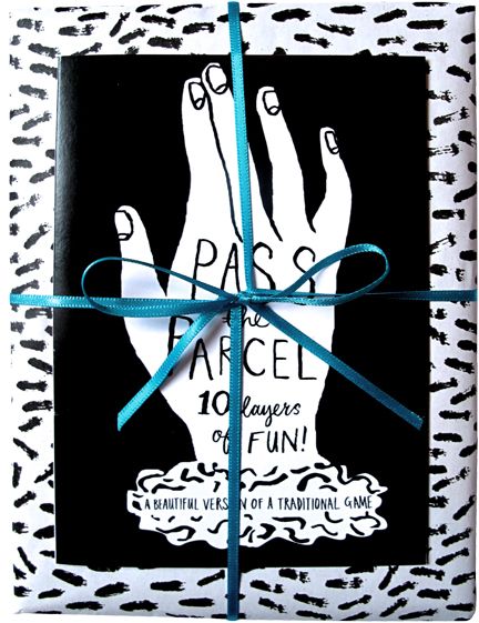 432x561 Pass The Parcel