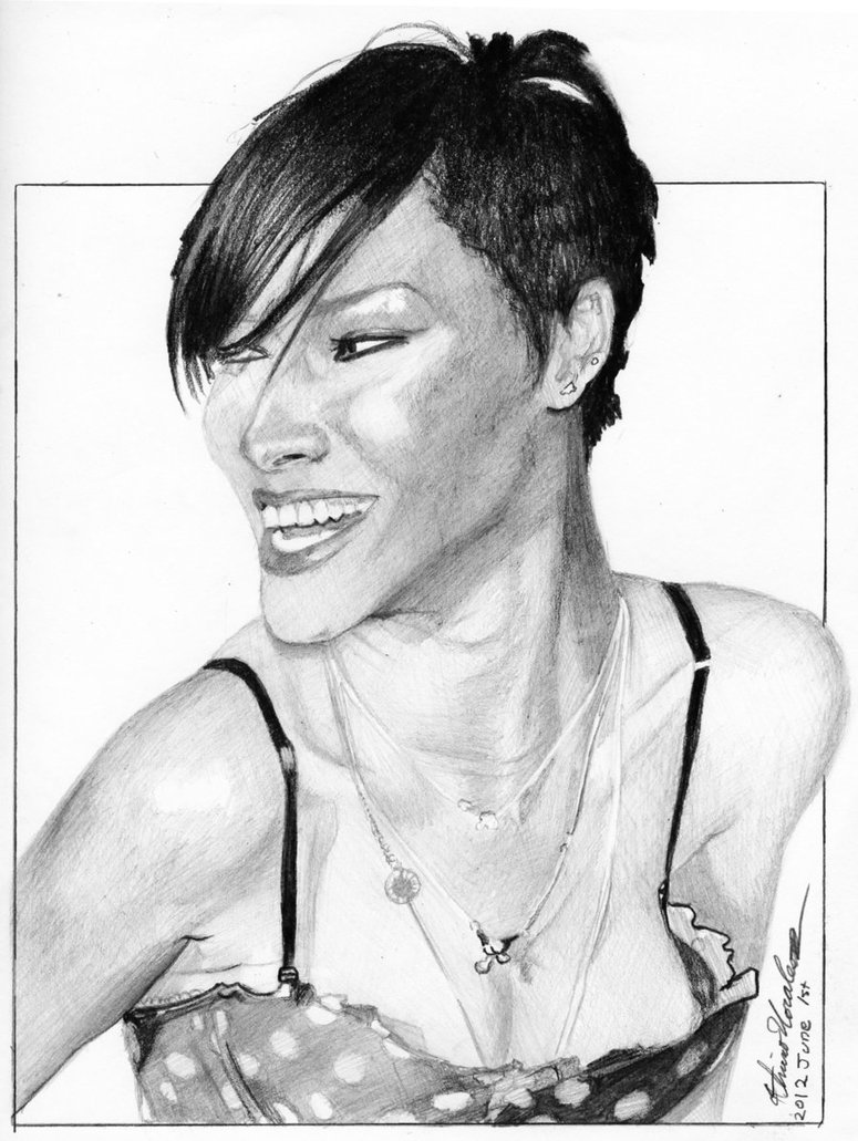 775x1031 Rihanna By Live00