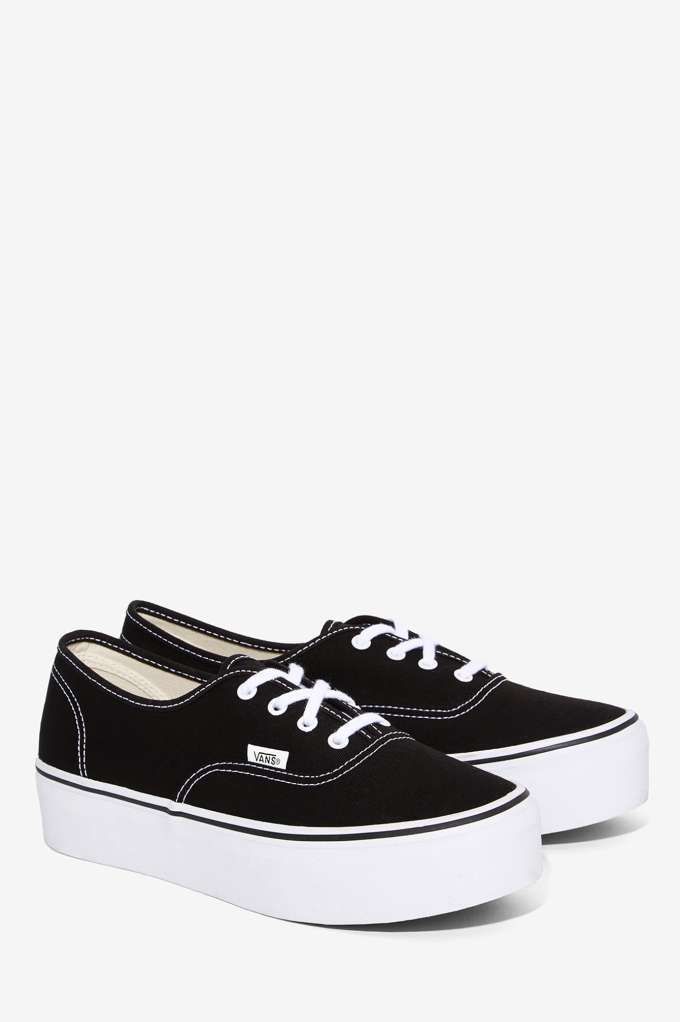 680x1022 Vans Authentic Platform Sneaker