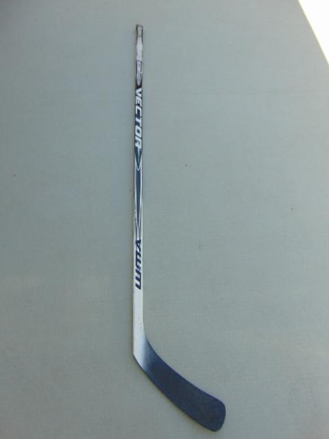 480x640 Hockey Stick Child Junior Ccm Vector Left Composite Kidsstuffcanada