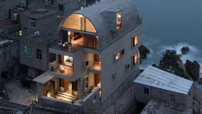 852x480 Vector Architects Adds Curving Vaulted Roof To Refurbished House