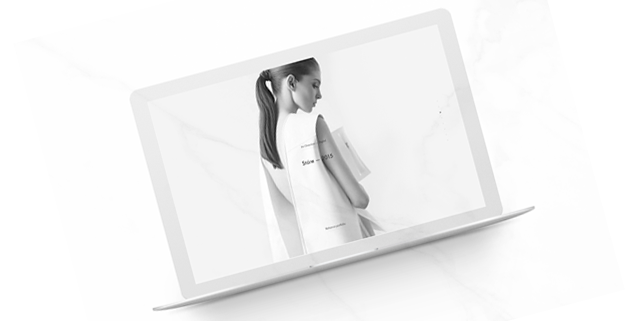 642x321 Minimalist Macbook Vector Mockup