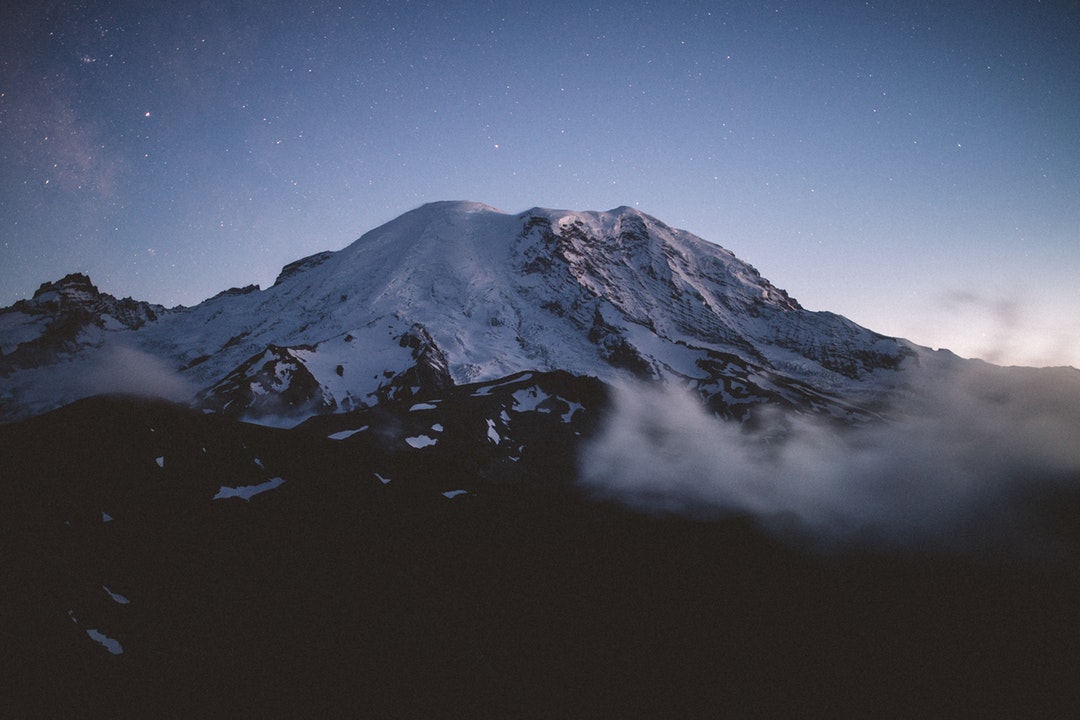 1080x720 Mt Rainier, Dark, Cold, Night Background Image For Free Download