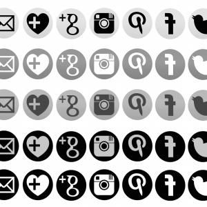 300x300 Modern Free Flat Social Media Icon Sets For Your Website Photoshop