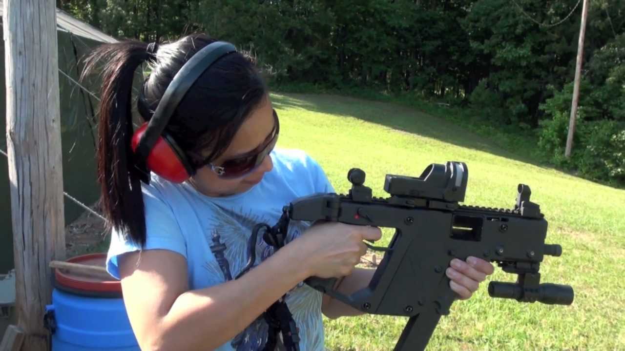 1280x720 Kriss Vector .45 Shooting Action