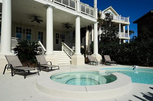 500x331 360 Blue Vacation Properties