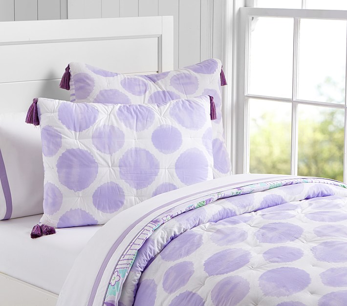 710x626 Watercolor Spot Quilt Pottery Barn Kids