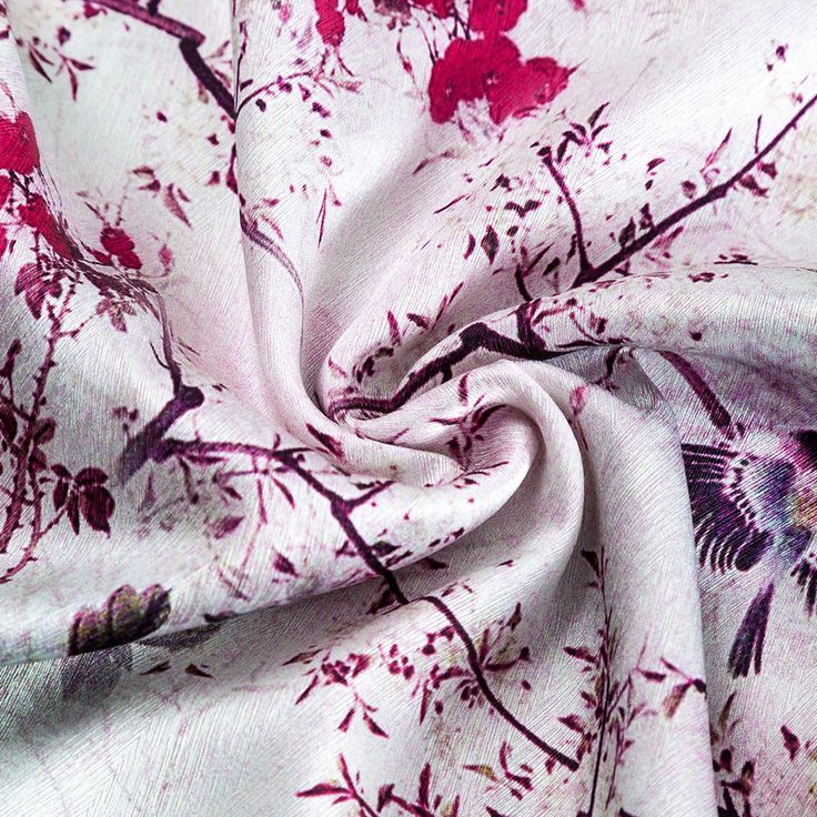 736x736 Elegant Chinese Watercolor Painting White Silk Cheongsam Modern