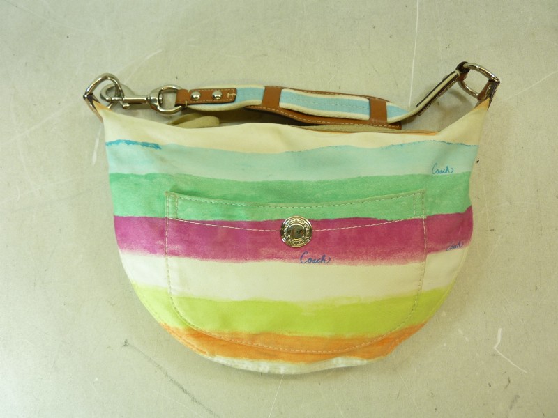 800x600 Auth Hampton Watercolor Coach Purse