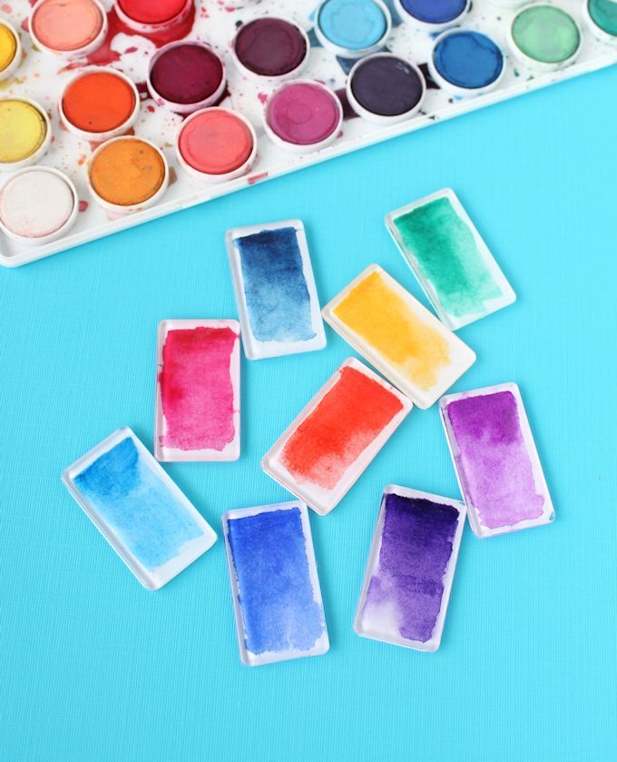 680x839 20 Darling Ways To Diy With Watercolors
