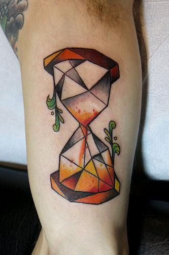 333x500 Hourglass Tattoo Photos, Designs, And Explanations