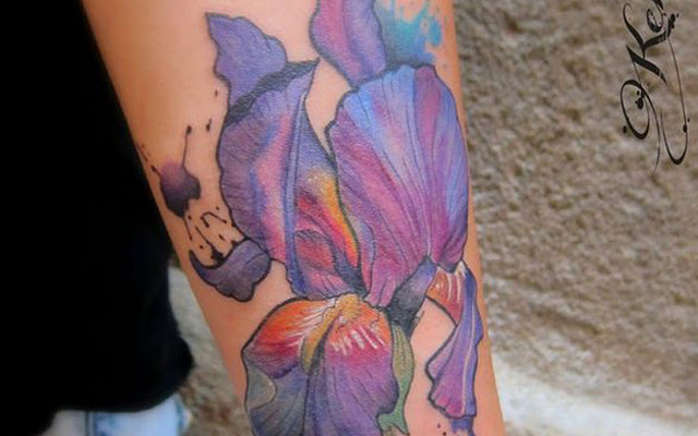640x400 Wonderful Iris Flower Tattoos