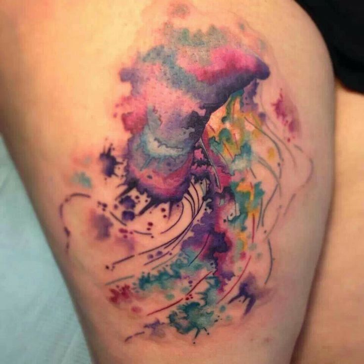 736x736 Abstract Jellyfish Watercolor Tattoo On Thigh Leg