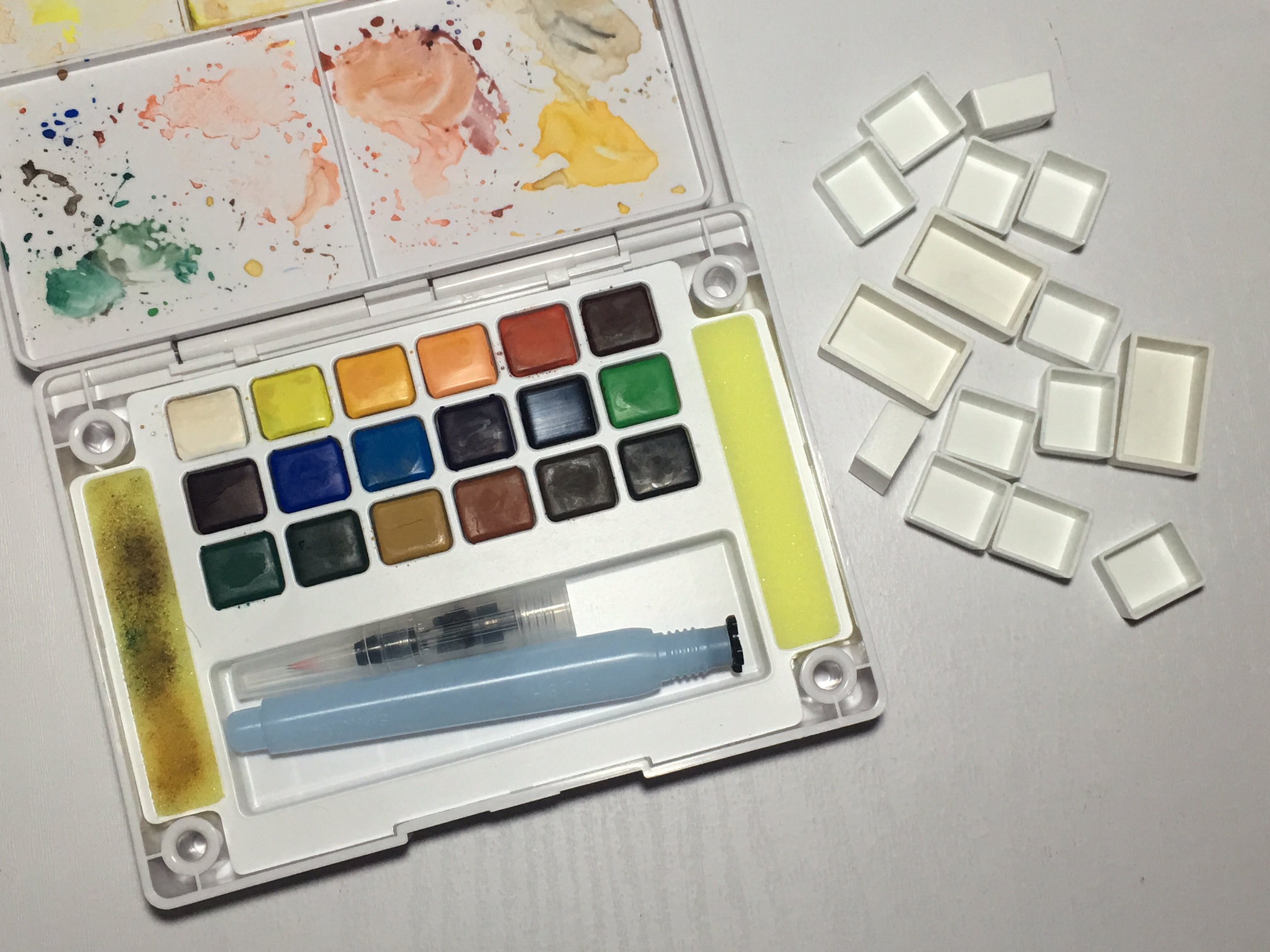 2016x1512 How To Make A Custom Portable Watercolor Paint Palette