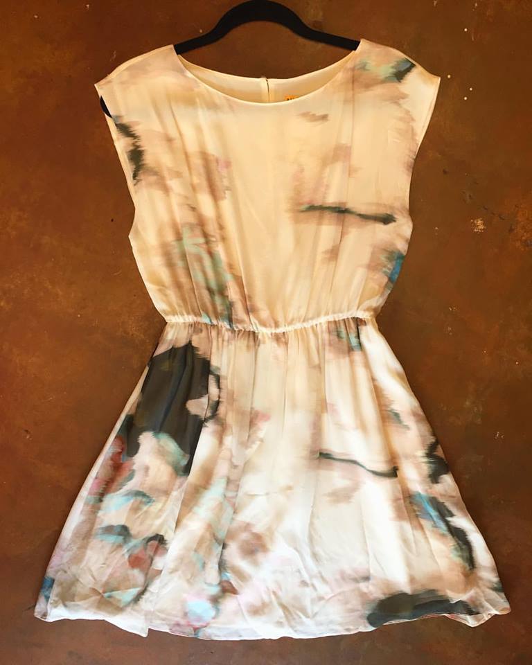 768x960 Vintage Style Alice Olivia Silk Pastel Watercolor Dress