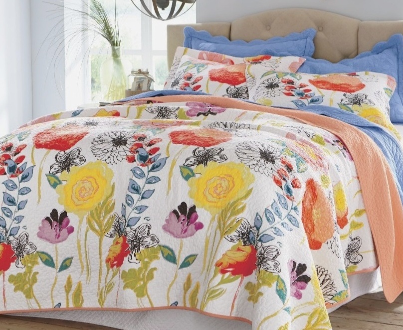 808x661 Watercolor Dream Floral Quilt Set