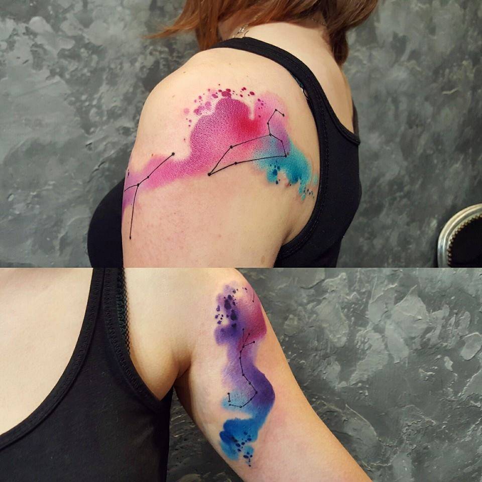 960x960 Watercolor Style Shoulder Tattoo That Includes
