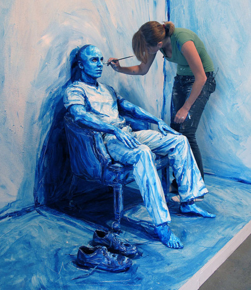 500x577 Realistic Acrylic Body Painting By Alexa Meade