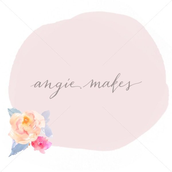 600x600 Watercolor Circle Frame With Flowers