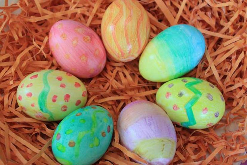 827x552 Get Creative This Easter With Watercolor Eggs Marin Mommies