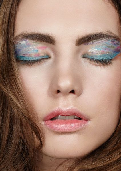 424x600 This Painterly Eye Shadow Is Utter Perfection. (Via @byrdiebeauty