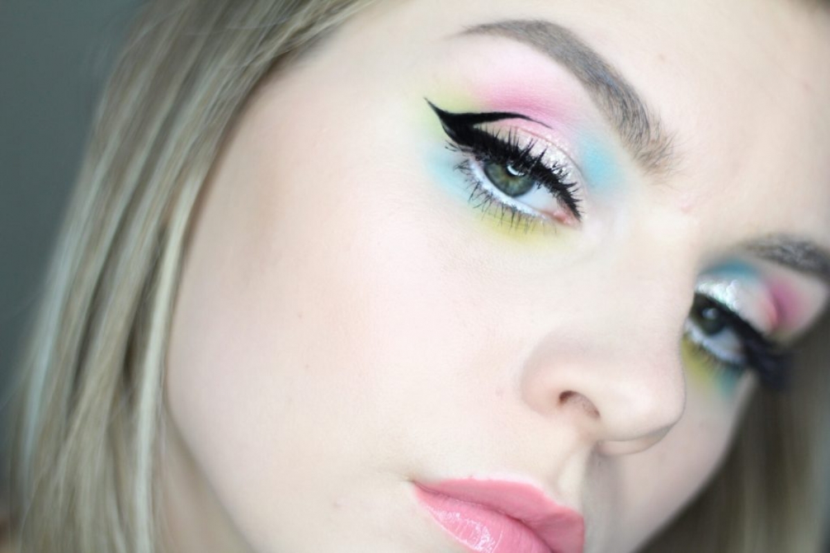 1200x800 Watercolor Eye Shadow + Graphic Wing Tutorial Blonde Amp Ambitious