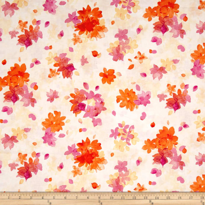 693x693 Qt Fabrics Soiree Spaced Watercolor Floral Pale Yellow