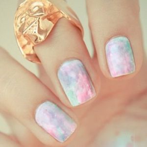 300x300 Watercolor Nail Art Designs