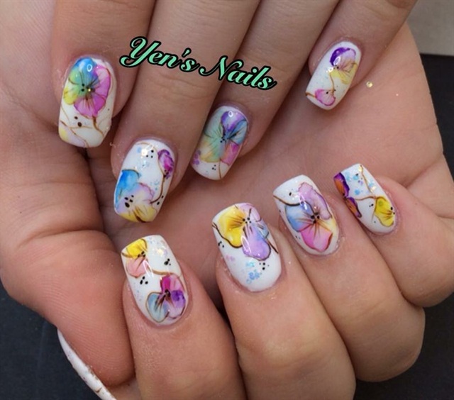 640x564 Day 329 Watercolor Flower Nail Art