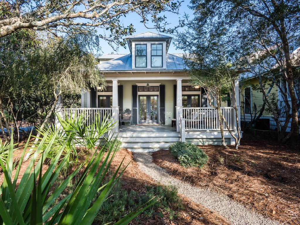 1024x768 Phase I Watercolor Short Walk To Seaside Restaurants And Shops