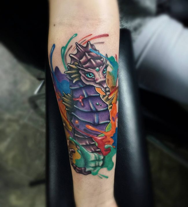 650x716 Cuddly Seahorse Tattoo Designs