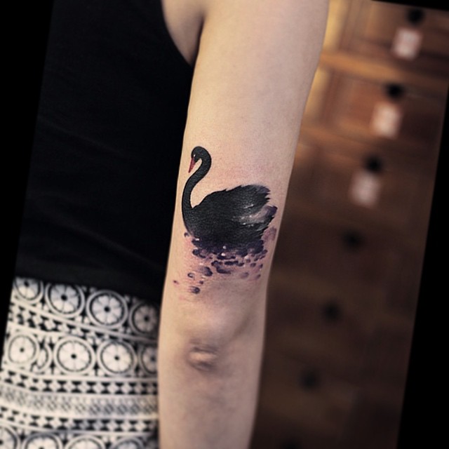 640x640 Black Swan Tattoo Watercolor Best Tattoo Ideas Gallery