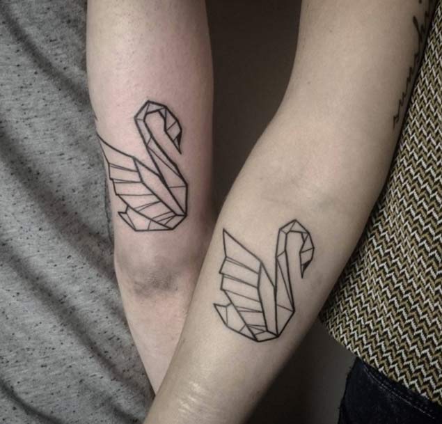 635x609 34 Matching Couple Tattoos All Lovers Will Appreciate