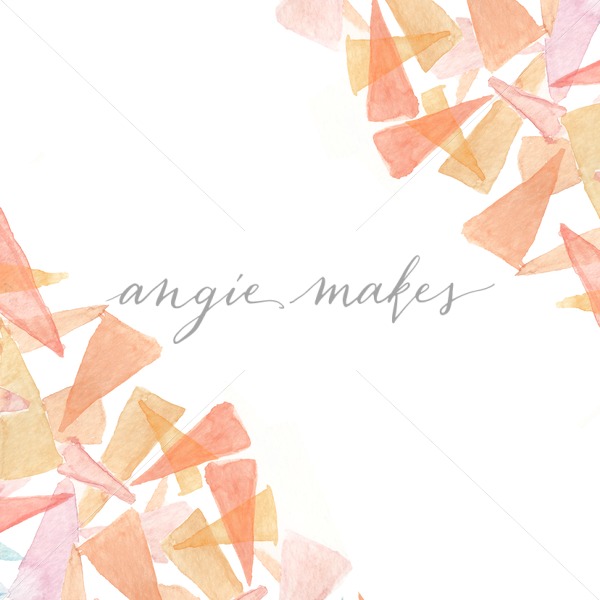 600x600 Watercolor Triangles Background Corners
