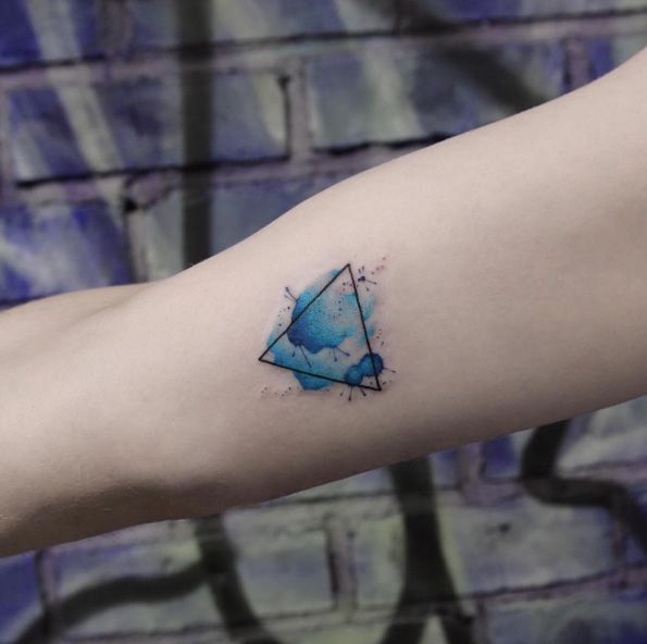 595x592 Watercolor Triangle Tattoo